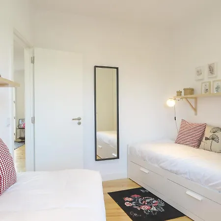 Beato Stylish & Cozy Apt - Riverside Small Balcony Lisbona