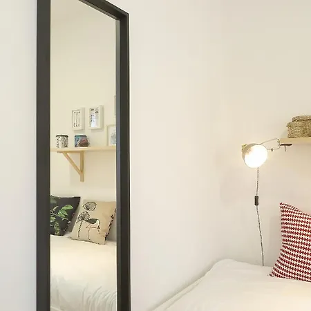 Beato Stylish & Cozy Apt - Riverside Small Balcony Appartamento *