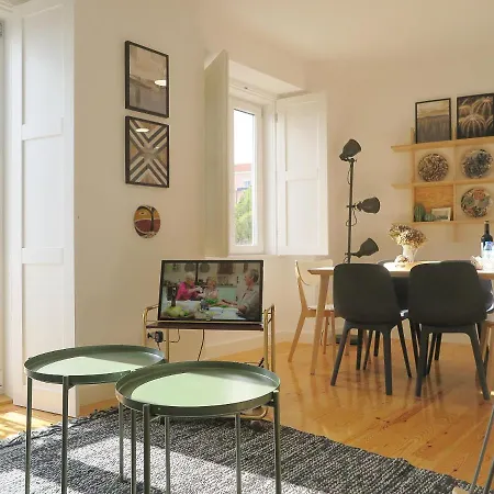 Beato Stylish & Cozy Apt - Riverside Small Balcony * Lisboa